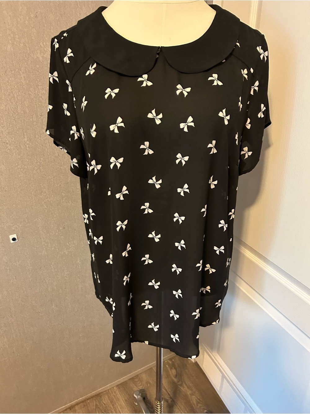 Torrid Black Georgette Blouse with an All-Over White Bow Print,